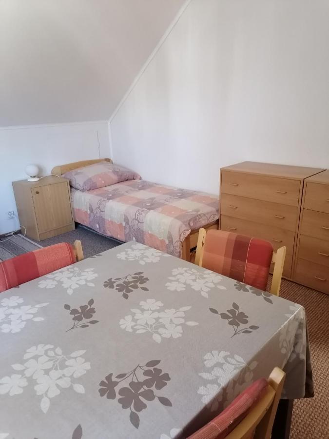 Ubytovani V Apartmanu Mladkov Luaran gambar